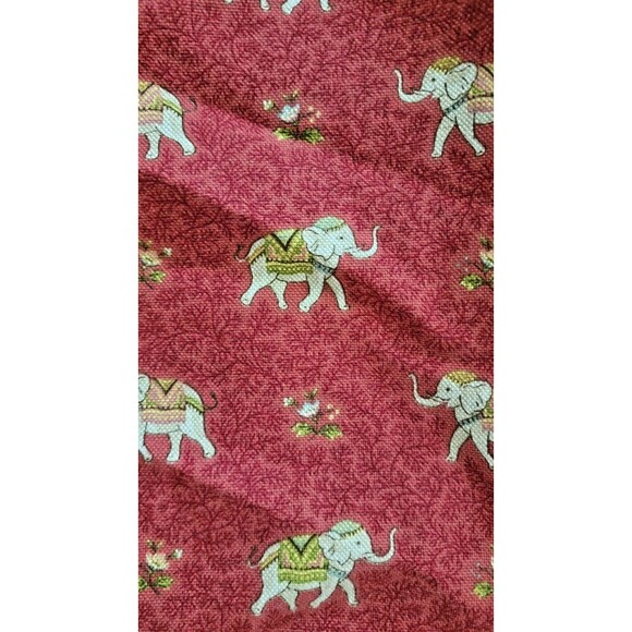 Wilkinson King Red Elephant Print Pillow Shams 21 X 36” Cotton/ Polyester Set 2 - Picture 7 of 8